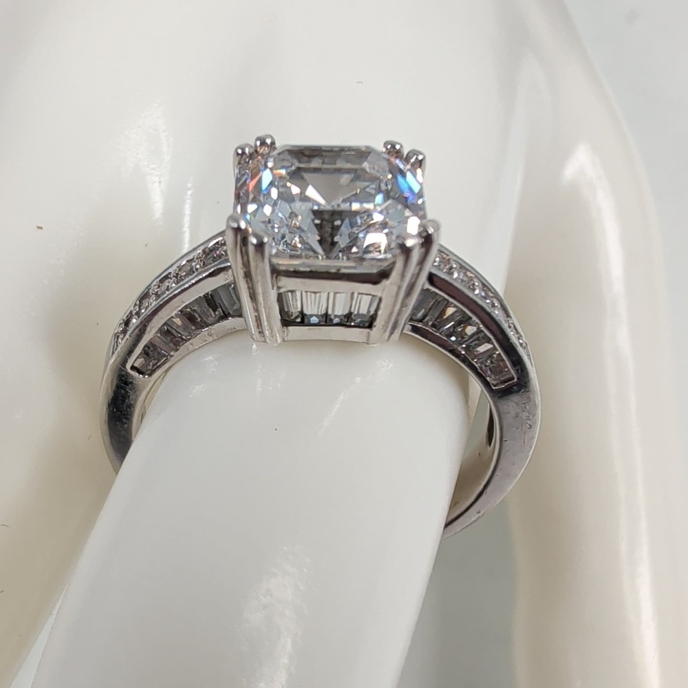 925 Sterling Silver Radiant Cut CZ Engagement Fashion Ring Size 10.25 6.2g - Picture 4 of 12